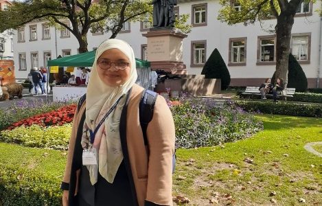 Dr. Ade Octavia, SE., MM